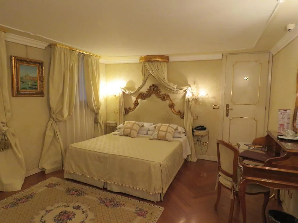 ונציה Hotel Antico Doge - A Member Of Elizabeth Hotel Group