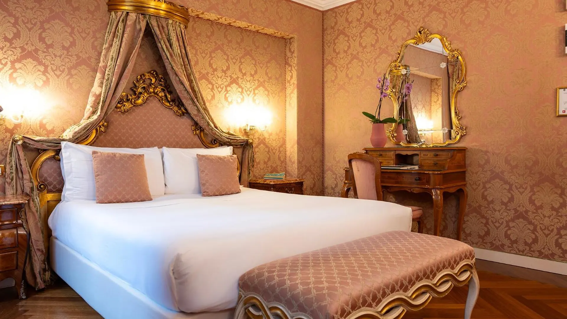 ***  ונציה Hotel Antico Doge - A Member Of Elizabeth Hotel Group איטליה